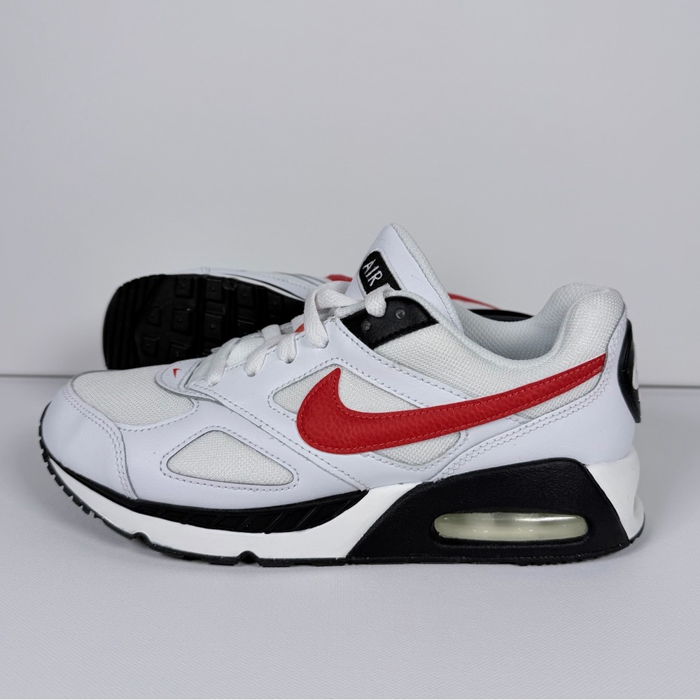Nike Big Kids Air Max IVO Running Shoes (GS) 579995 101 Size 5.5